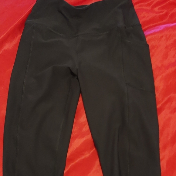 Gottex High Rise Capri Leggings (S)​ - Picture 3 of 5